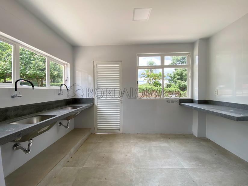 ALUGUEL Casa com 4 Quartos 2 Suites Lazer Completo no Lago Sul - Lago Sul, Brasília - Foto 16